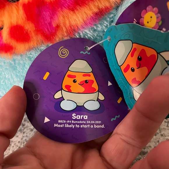 NWT 7.5” BumBumz Sara the Lava Lamp / RetroBumz squad by Kellytoy - Picture 3 of 3